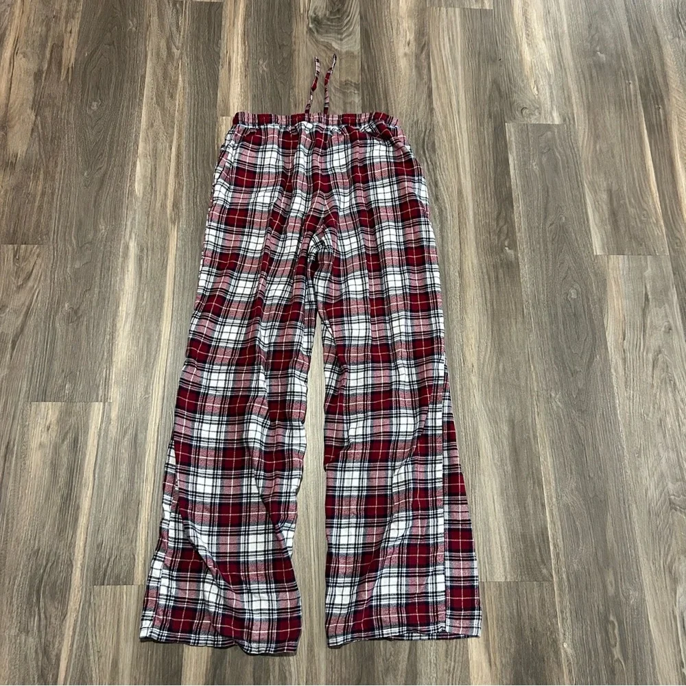 Garage red and white plaid pajama pants - Picture 2 of 4